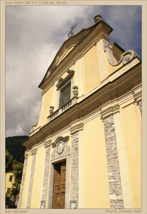 Church Domaso Italie