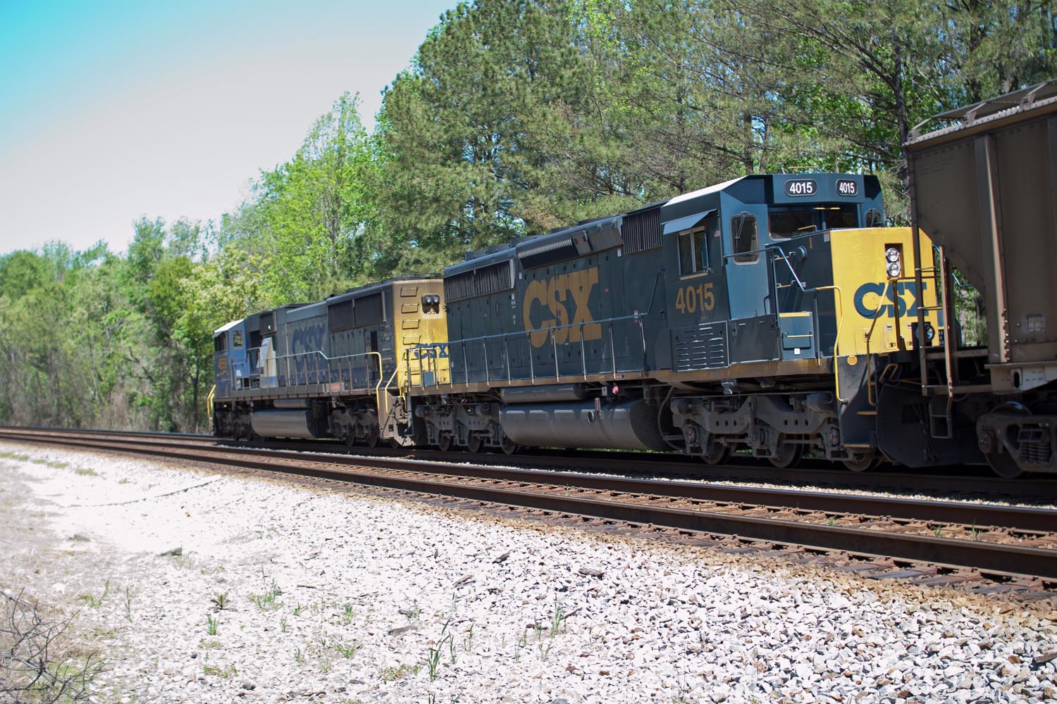 CSXT4015