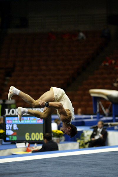 210271ca_gymnastics.jpg