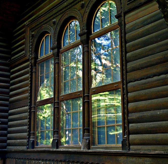 Sweedish Cottage windows
