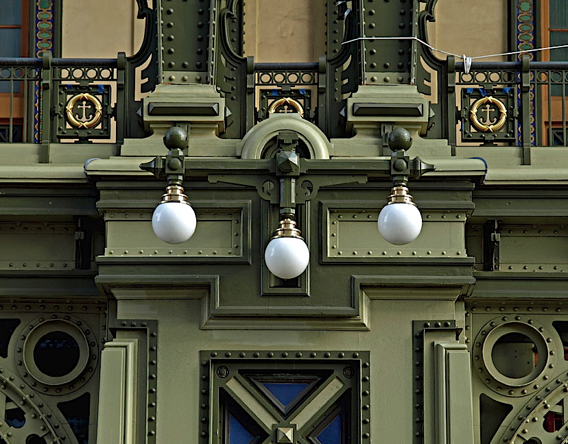 Lamps on the Governors Island ferry terminal