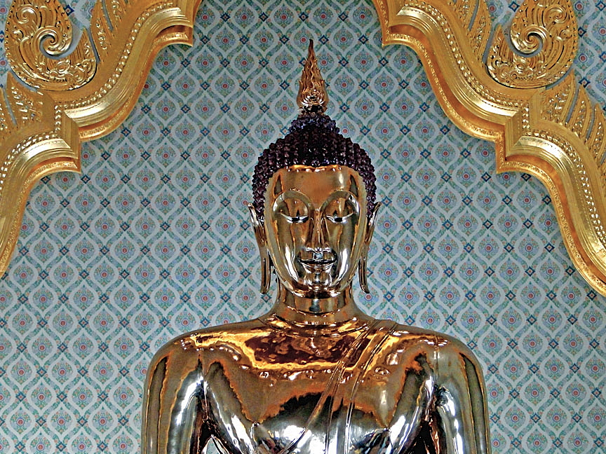 Golden Buddha image