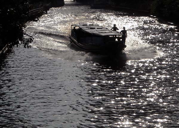 klong boat.jpg