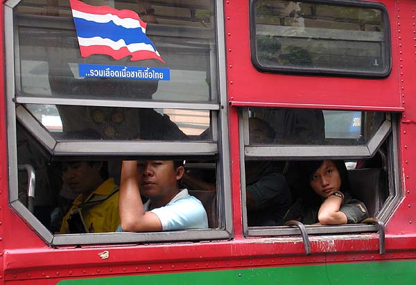 bangkok bus.jpg