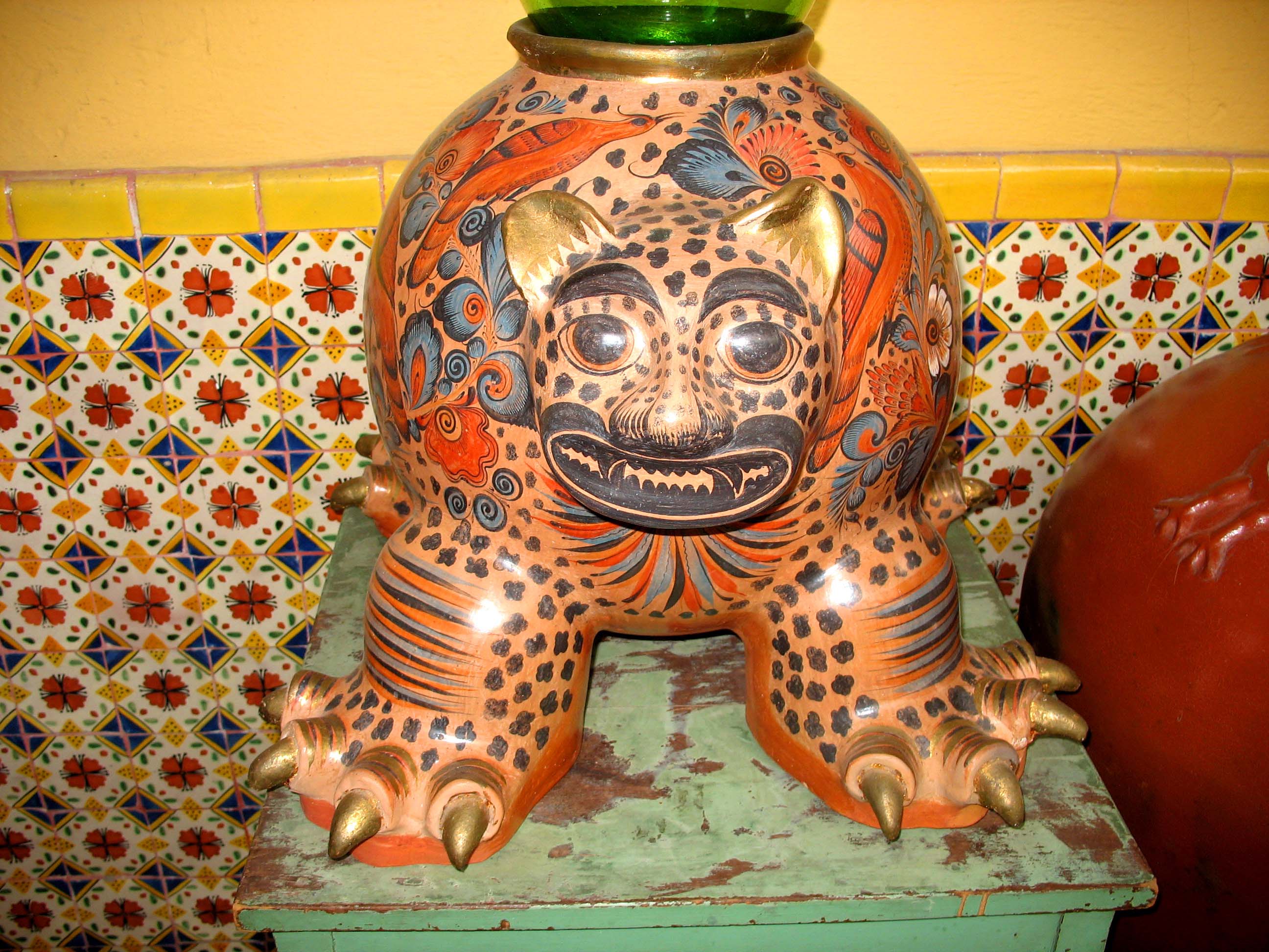 Nahual pot, Casa de las Flores B&B, Tlaquepaque