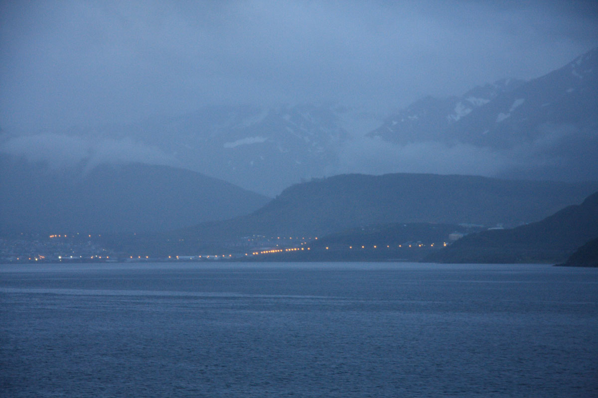 Leaving behind the lights of Ushuaia