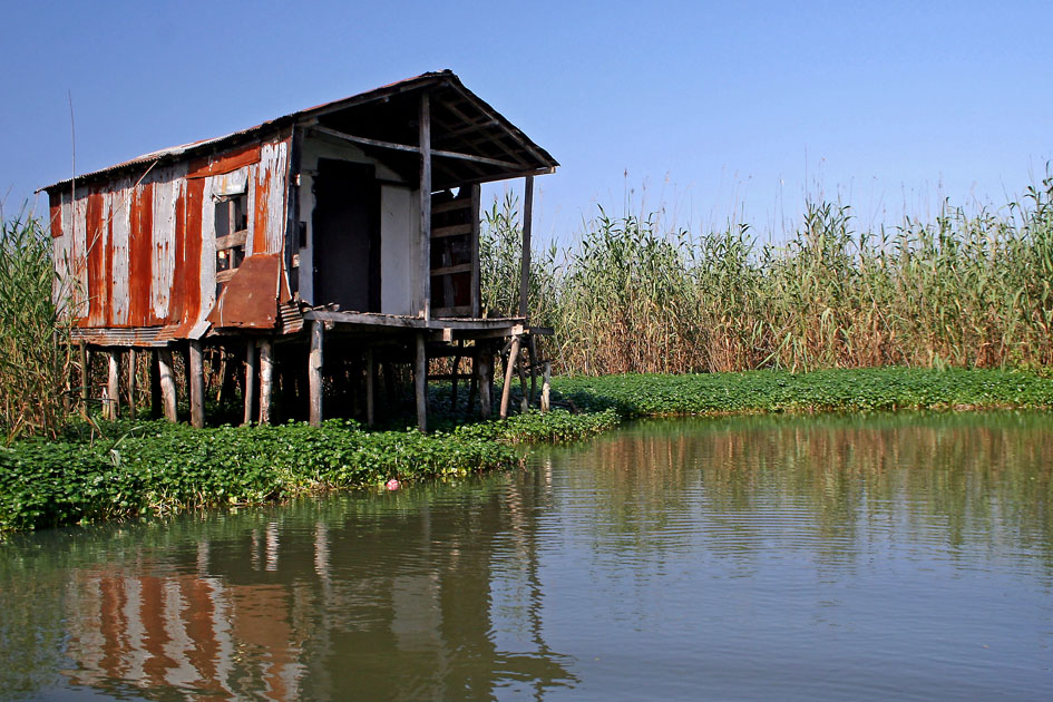 Bandar-e Anzalis fresh-water lagoon