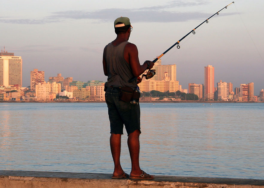 Sunrise fishing on the Malecon