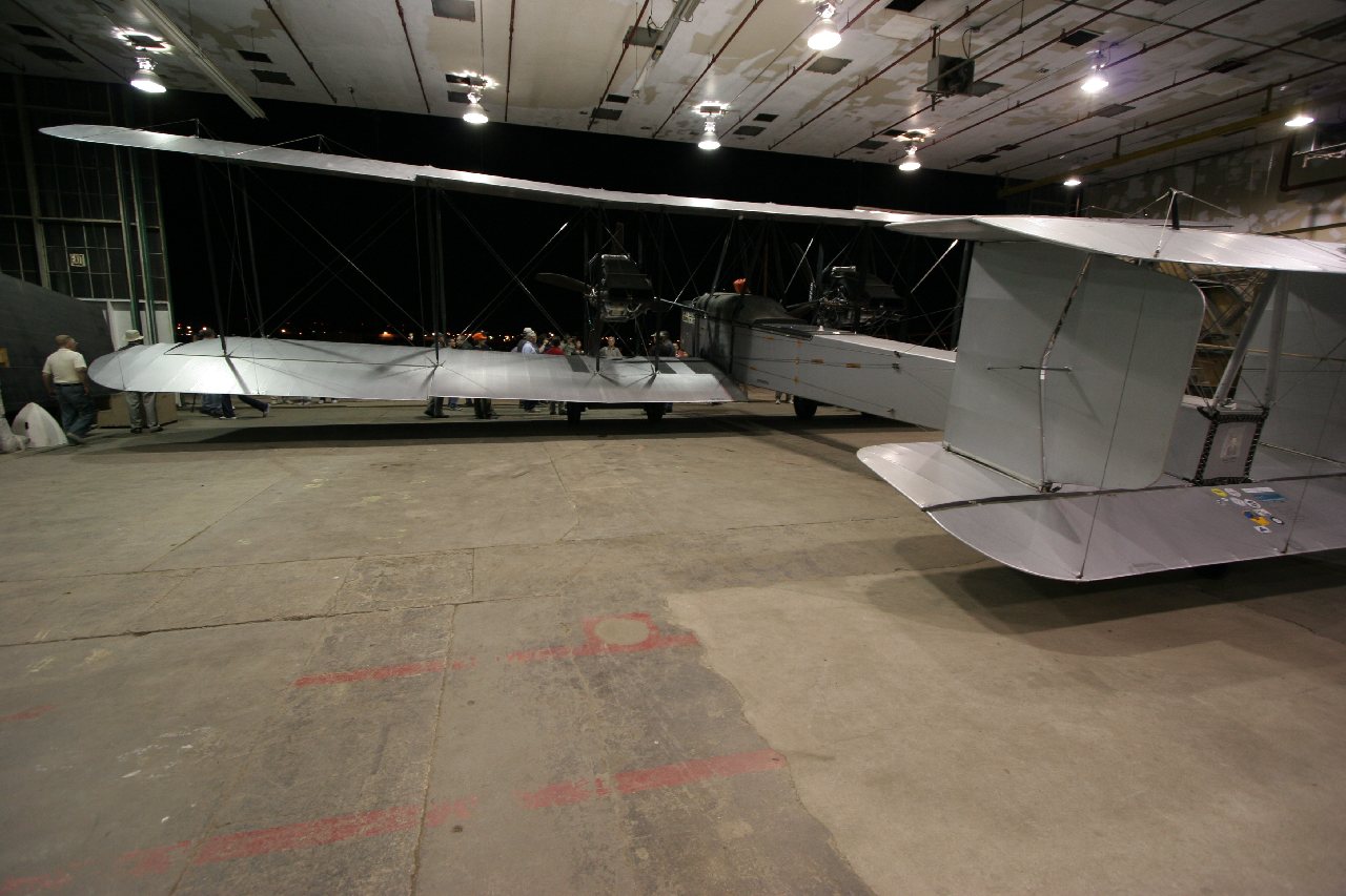 Vickers Vimy 10.JPG