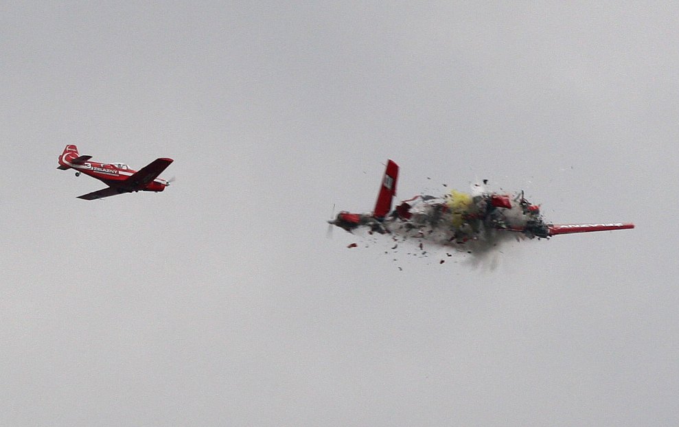 Disaster in mid-air: farewell flight gone terribly wrong