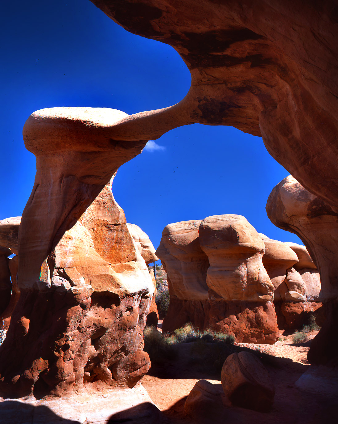 Metate Arch, Devils Garden