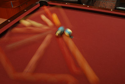 o6/09/965509/1/128737981.nuJpUmnP.eightball.jpg