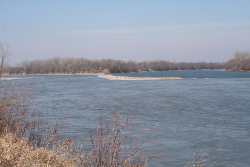 Confluence of Platte River (left) and Missouri River (right)
