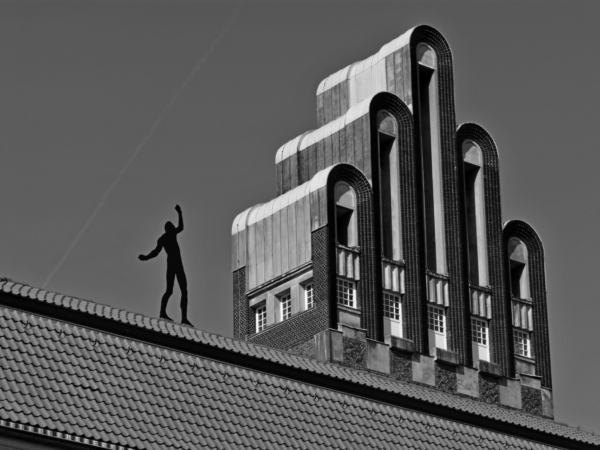 Balance on the Roof