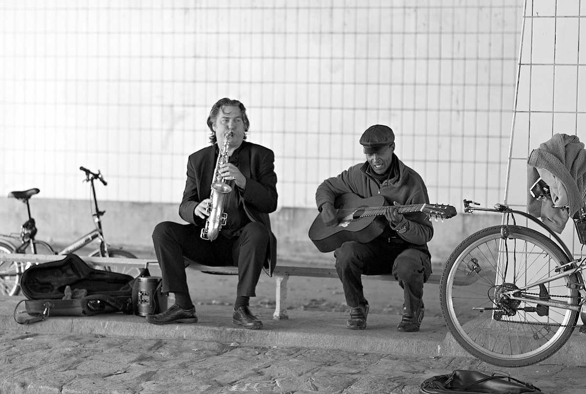 FREEDOM ... to play music