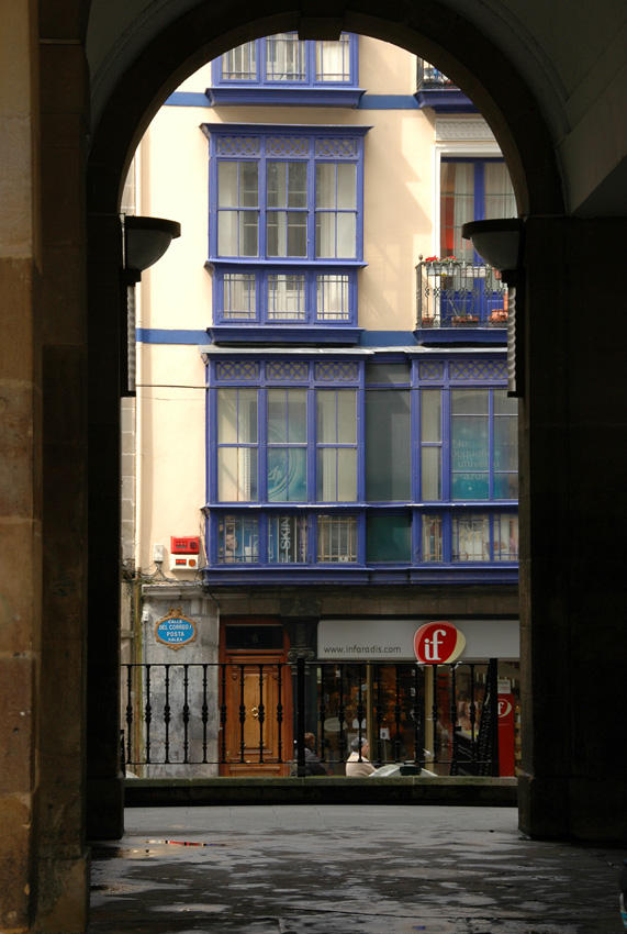 Arch in the New Square - Bilbao