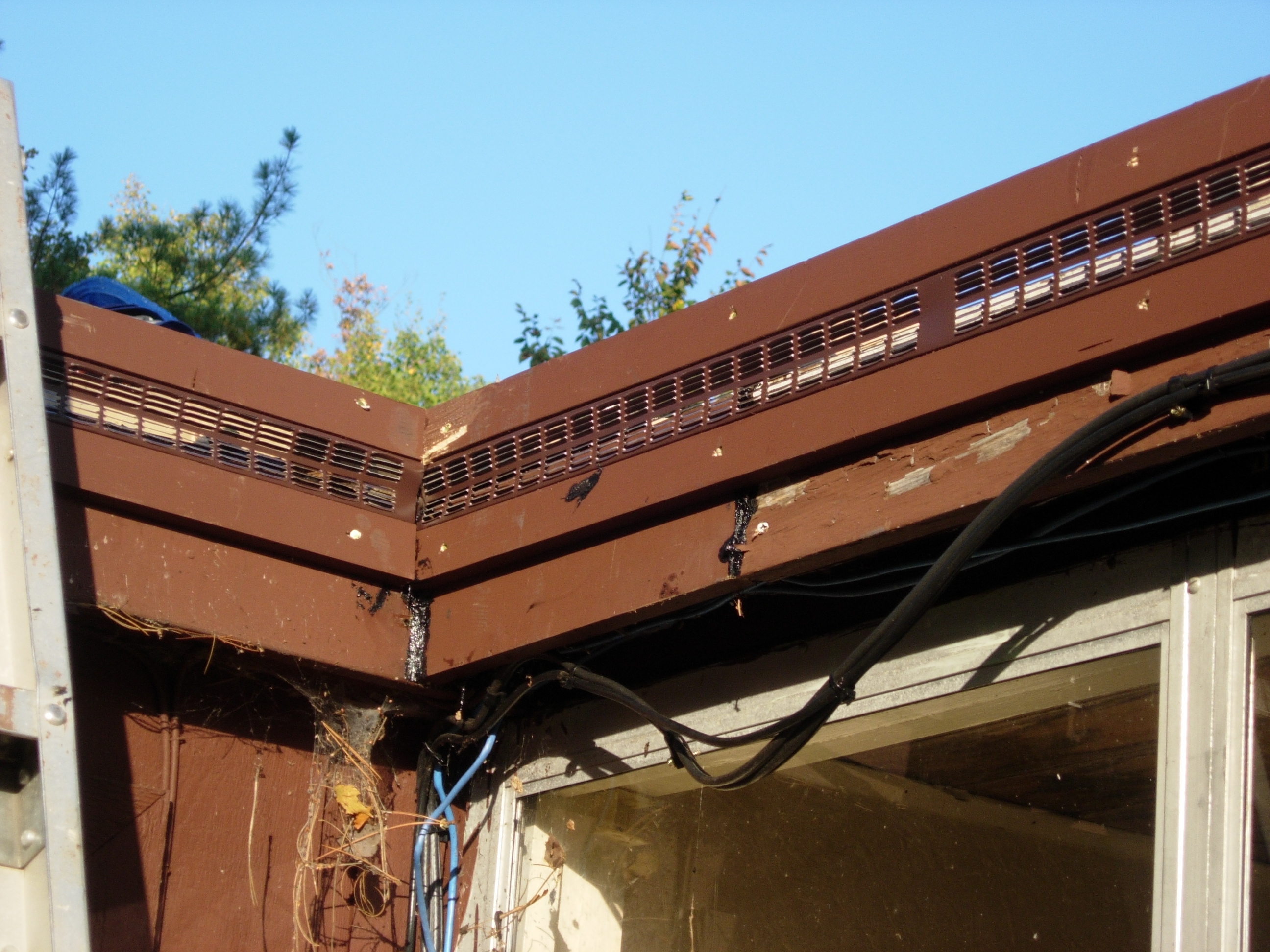 Porch Facia Venting Detail.JPG