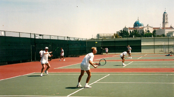 tennis89_usd.jpg