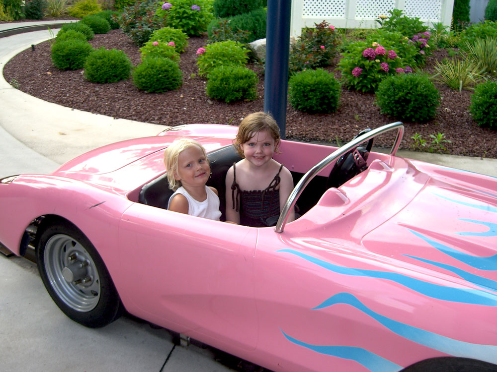 girls_car.jpg