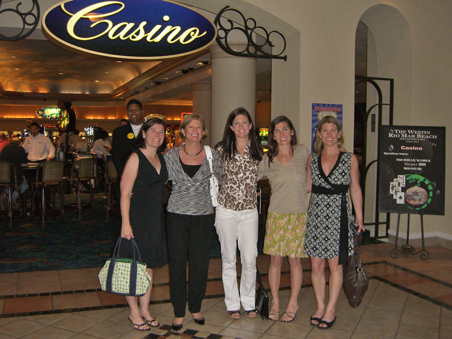parrott_girls_casino.jpg