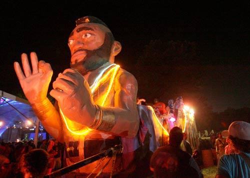 bonnaroo_parade.jpg