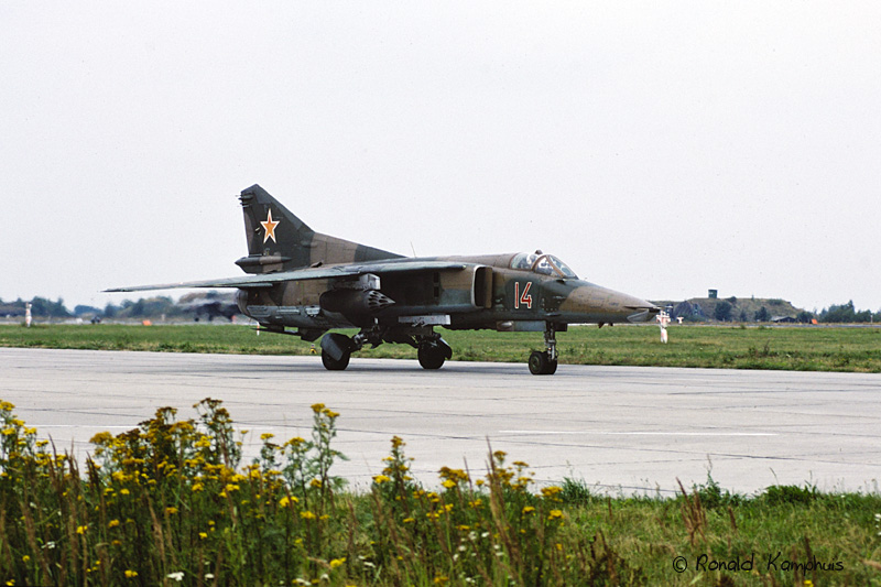 14 rd  Mig27M Flogger J  296APIB