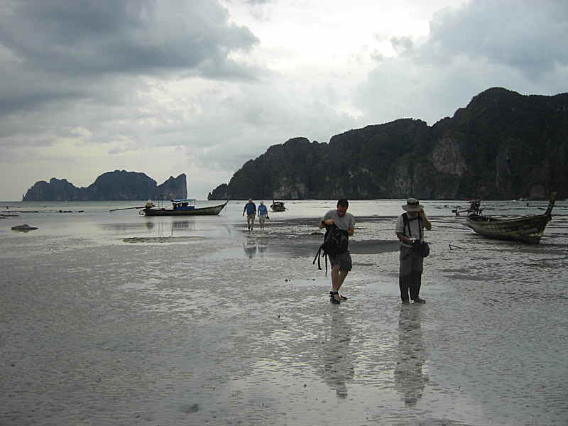 We overstayed on our trip to see the frigate birds and got stranded by the low tide a fair way from the shore