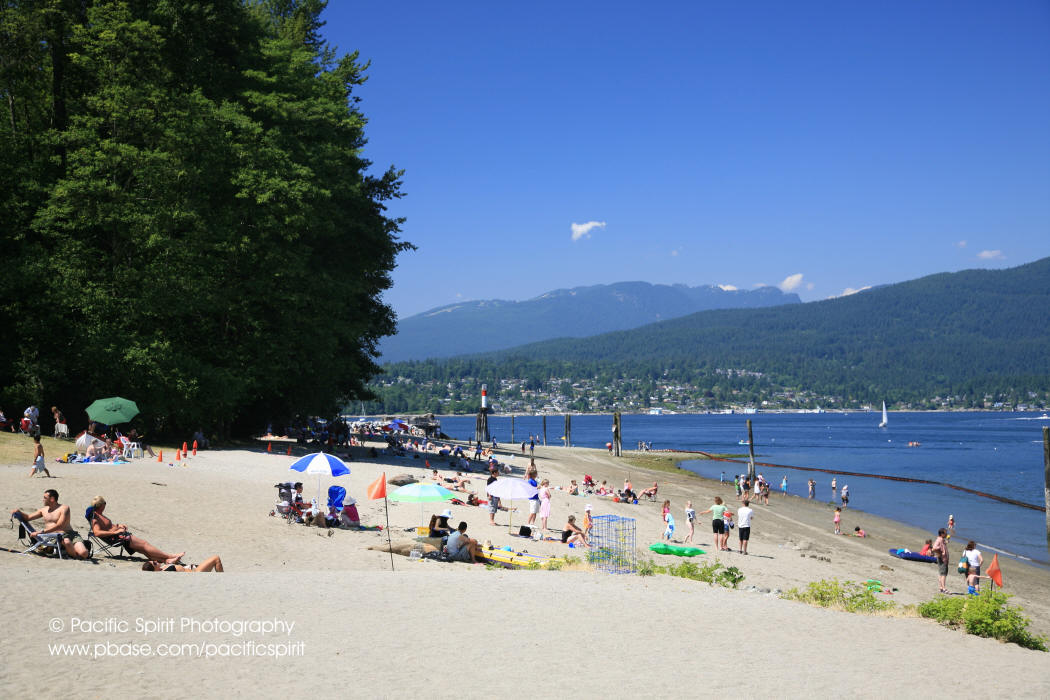 Barnet Marine Park on a hot summer day at