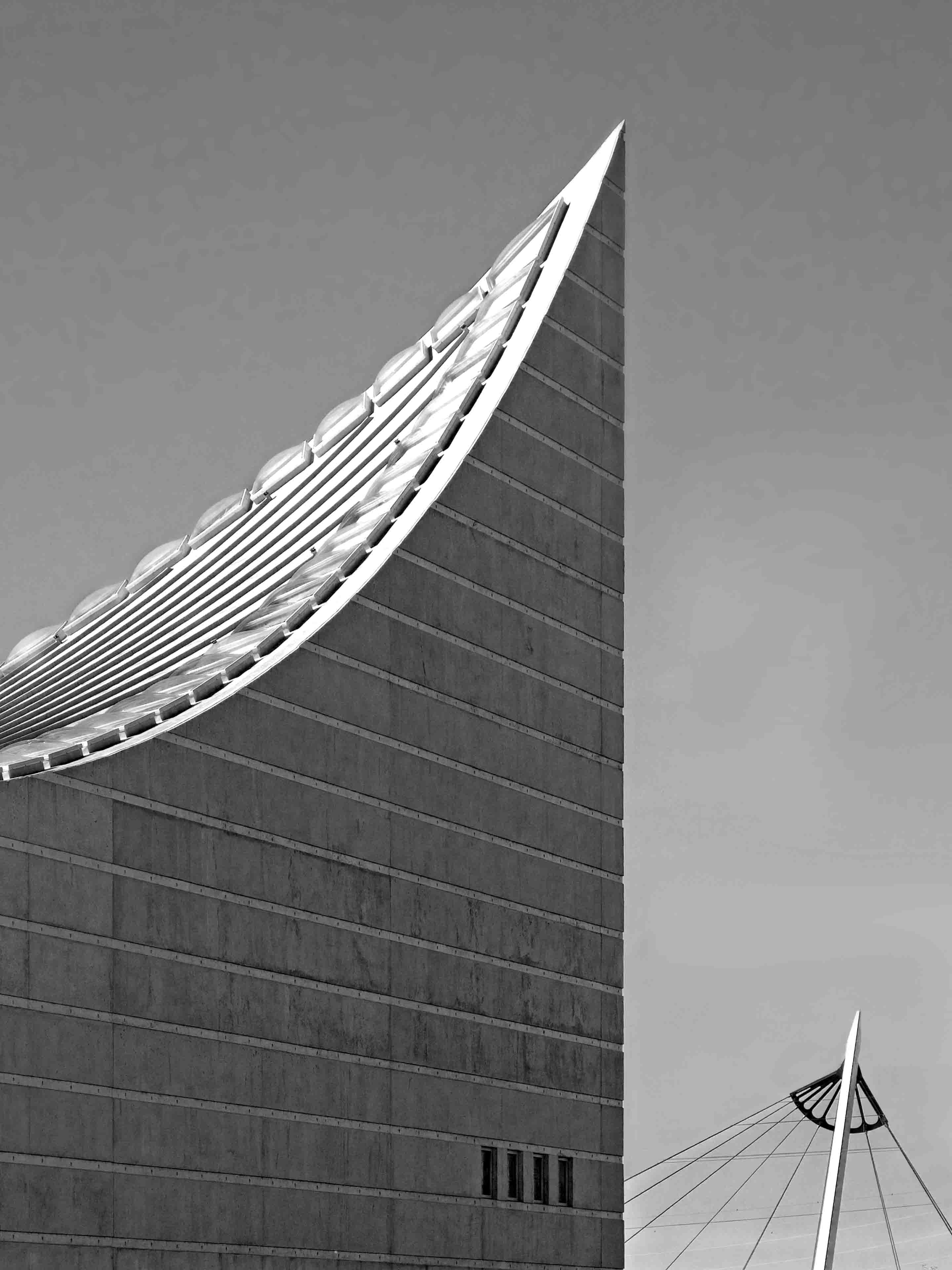 Building edge and bridge support.