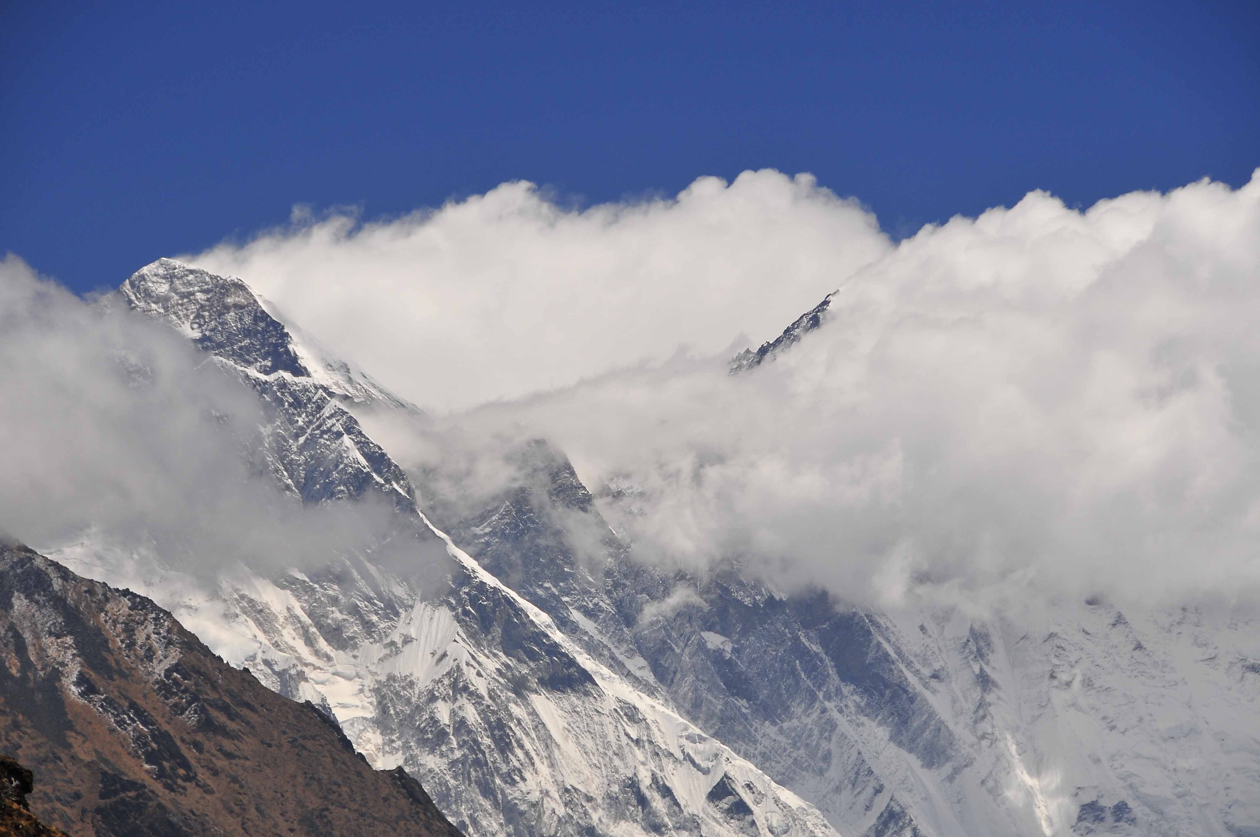 Everest in Cloud