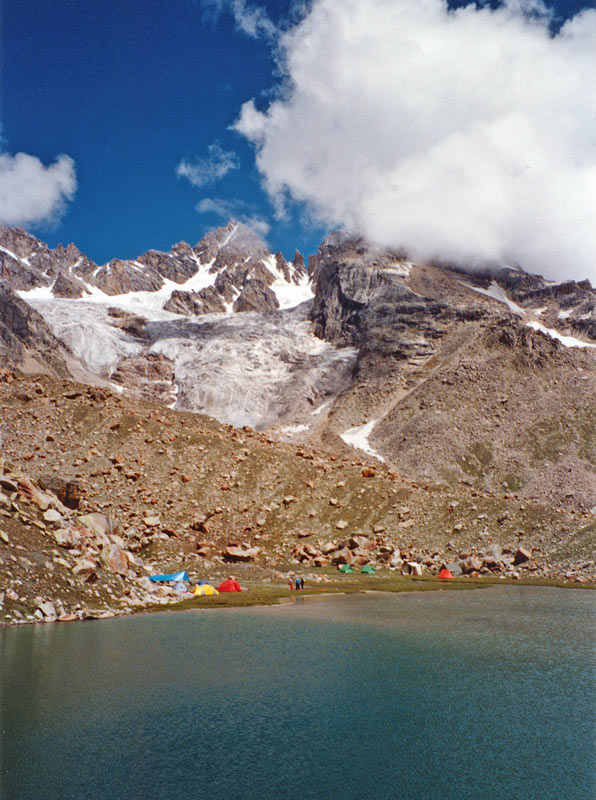 Glacial lake, Tos