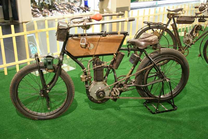 Bike powered by Dion Bouton engine, 0.5HP, 1898