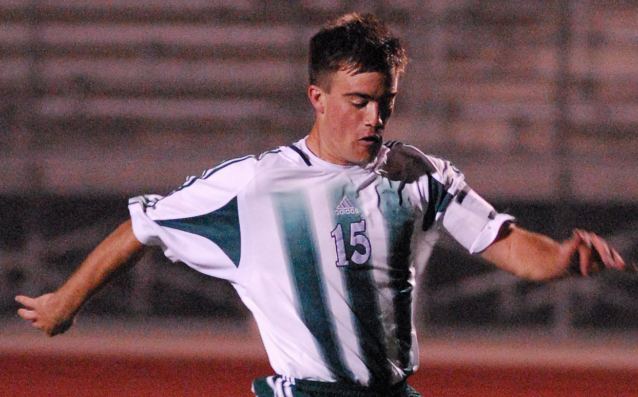 footballplayer ISO2500.jpg