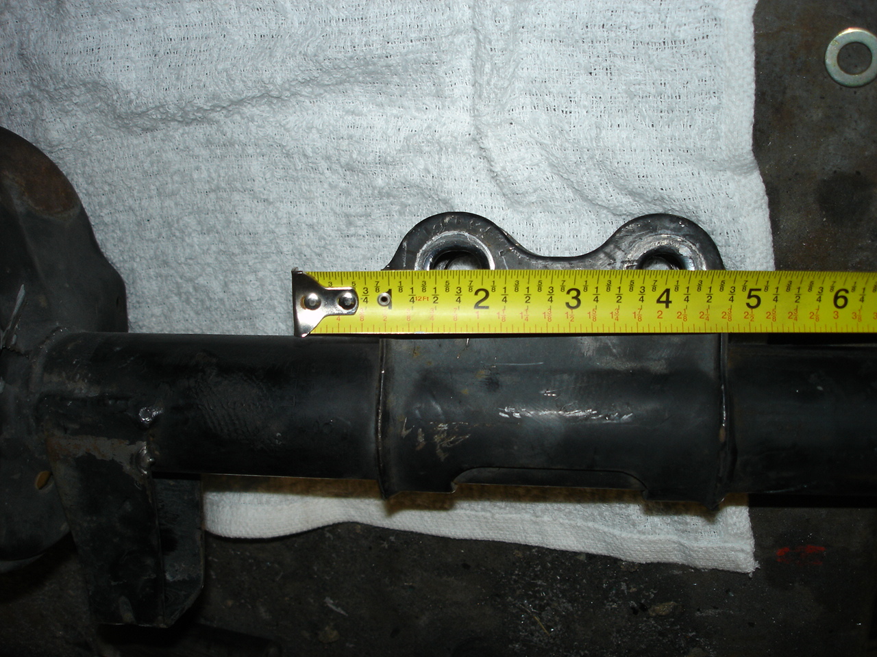 Bolt hole spacing front