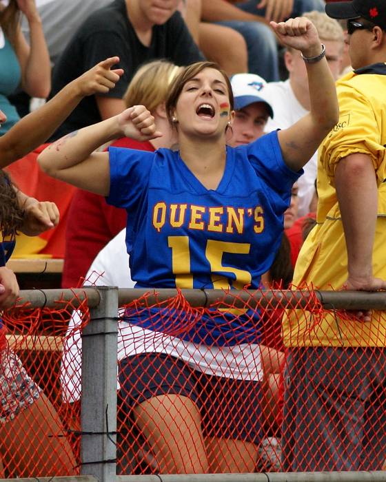 QueensVsLaurier 03261.JPG