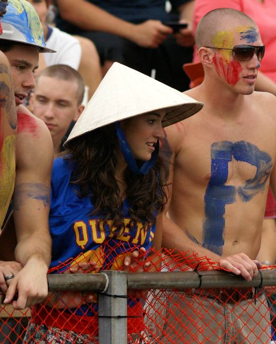 QueensVsLaurier 03264.JPG