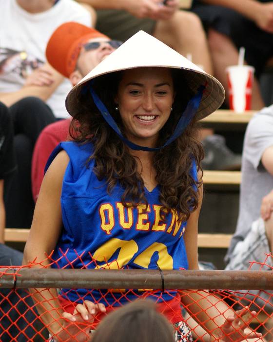 QueensVsLaurier 03265.JPG