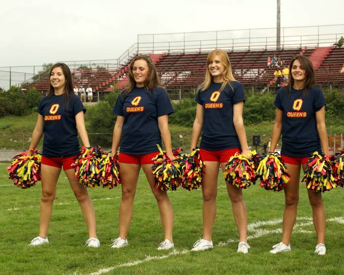 QueensVsLaurier 03059.JPG