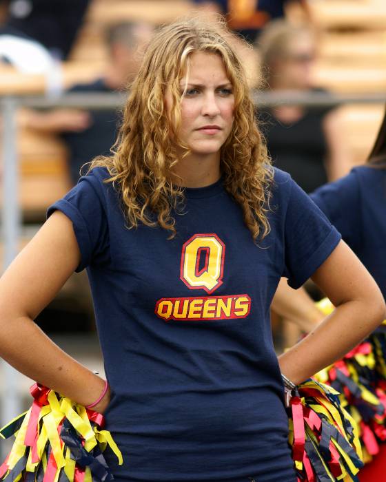 QueensVsLaurier 03224.JPG