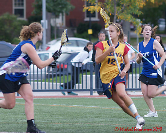 Queens vs UOIT 04277 copy.jpg