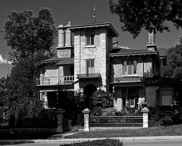 Rosemount Inn 07033.JPG