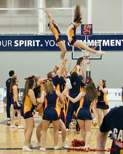 Queens vs Laurentian 06923 copy.jpg