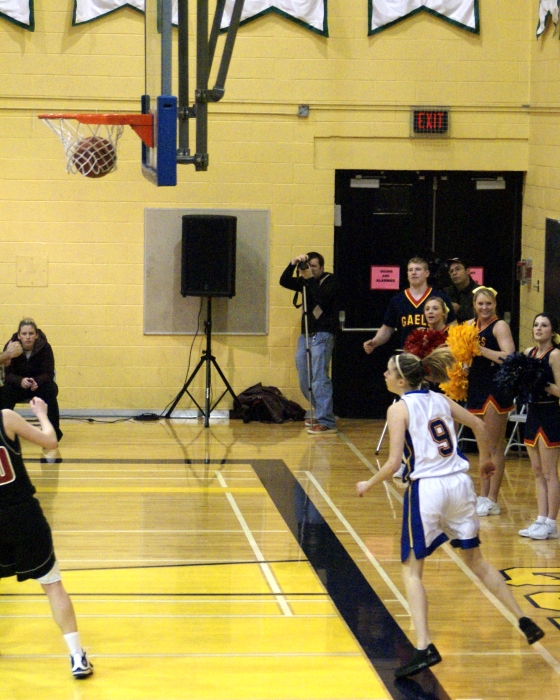 QueensVsCarleton 04930.JPG