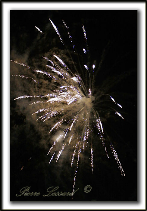 _MG_7089a   -  FEUX DARTIFICE  LA FIN DU SEPCTACLE  /  FIREWORKS AT THE END OF THE SHOW