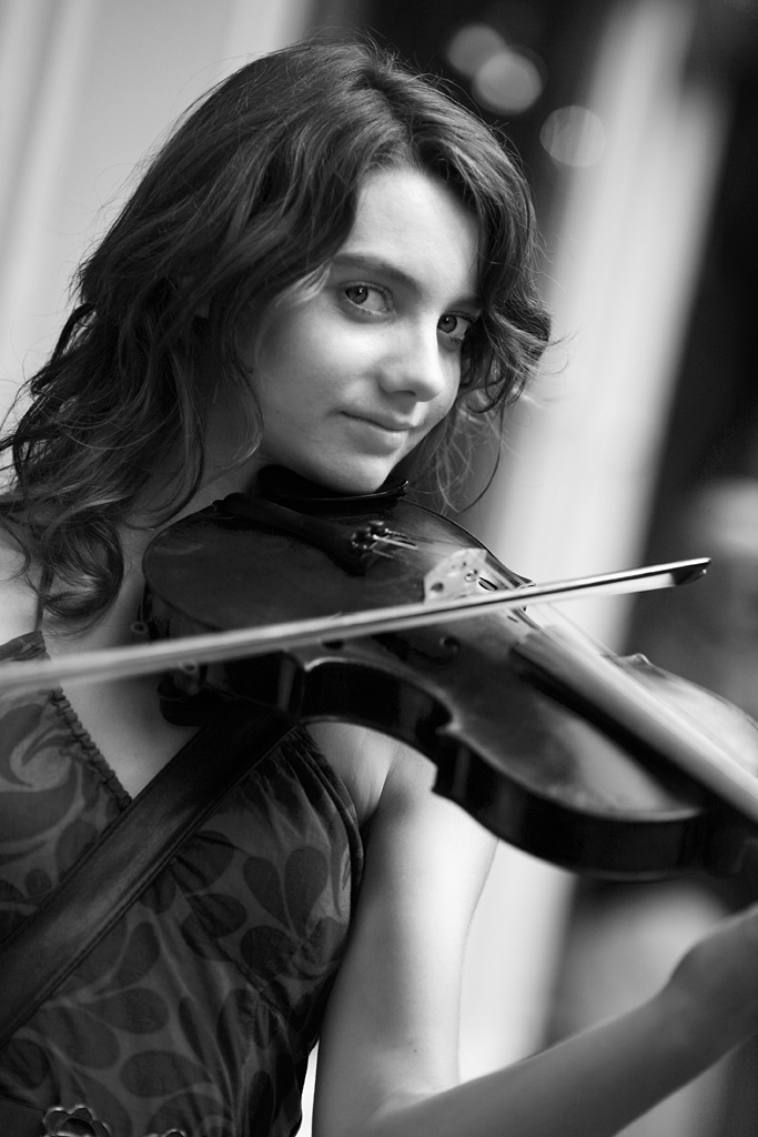 20080726 - Violinist bw