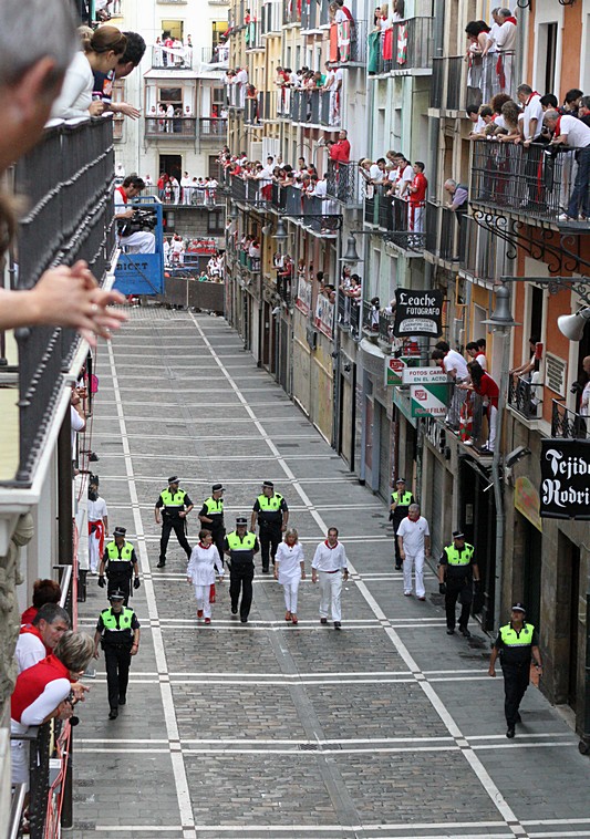 San Fermin Committee members make a final inspection