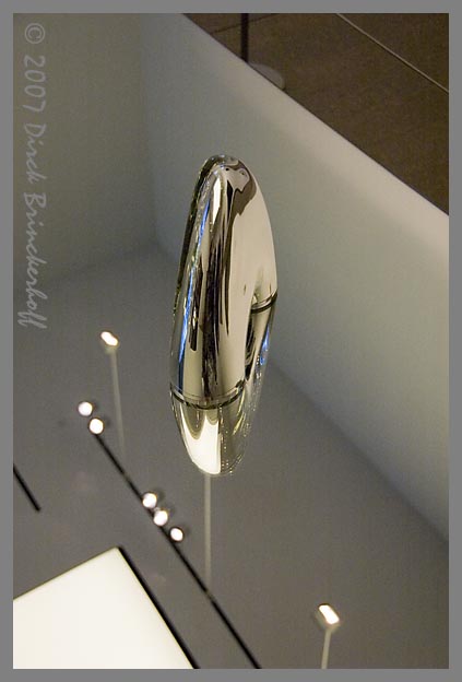 de Young  070-SilverReflected.jpg