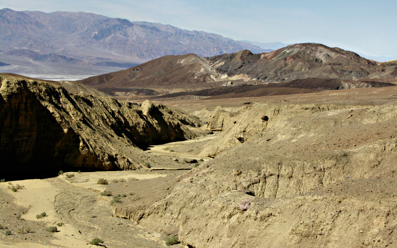 Death Valley Artist Drive2 Tom.jpg