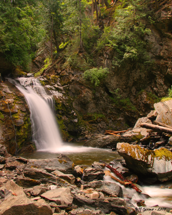 waterfall2.jpg
