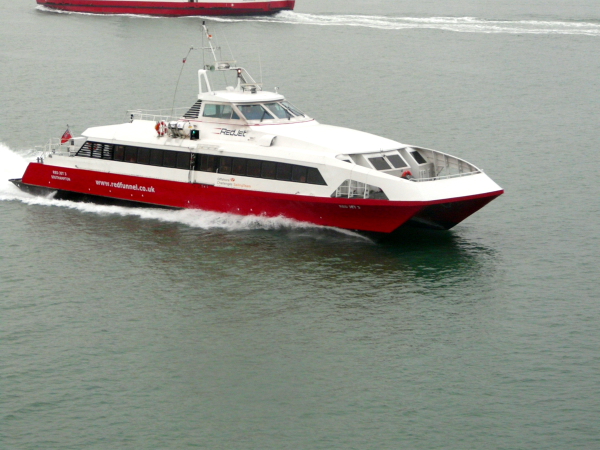 RED JET 3 @ Southampton Water,UK